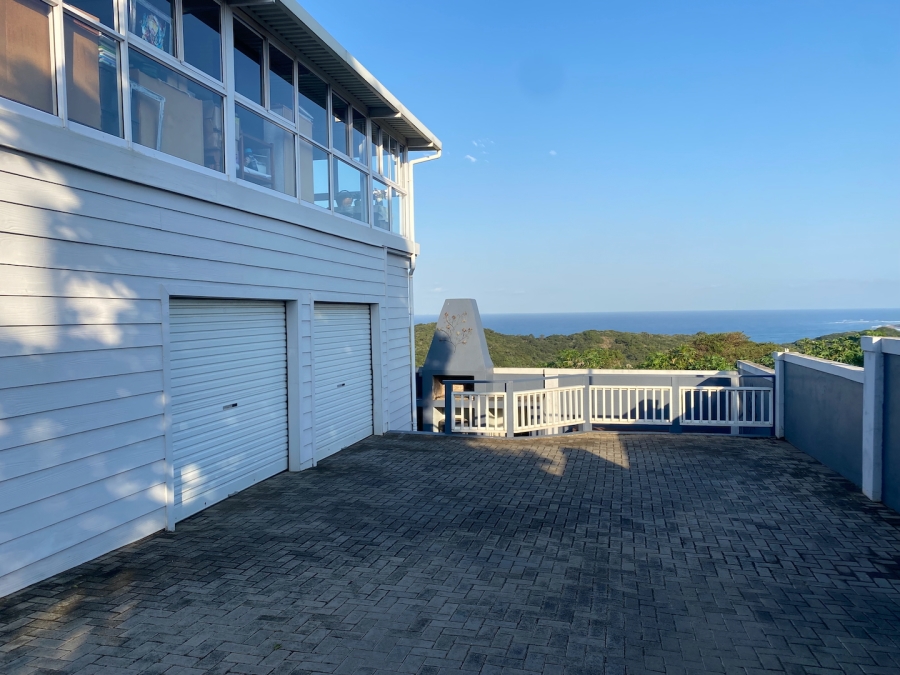 5 Bedroom Property for Sale in Cintsa East Eastern Cape
